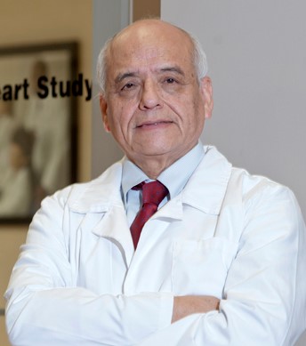 Dr.-Adolfo-Correa.jpg